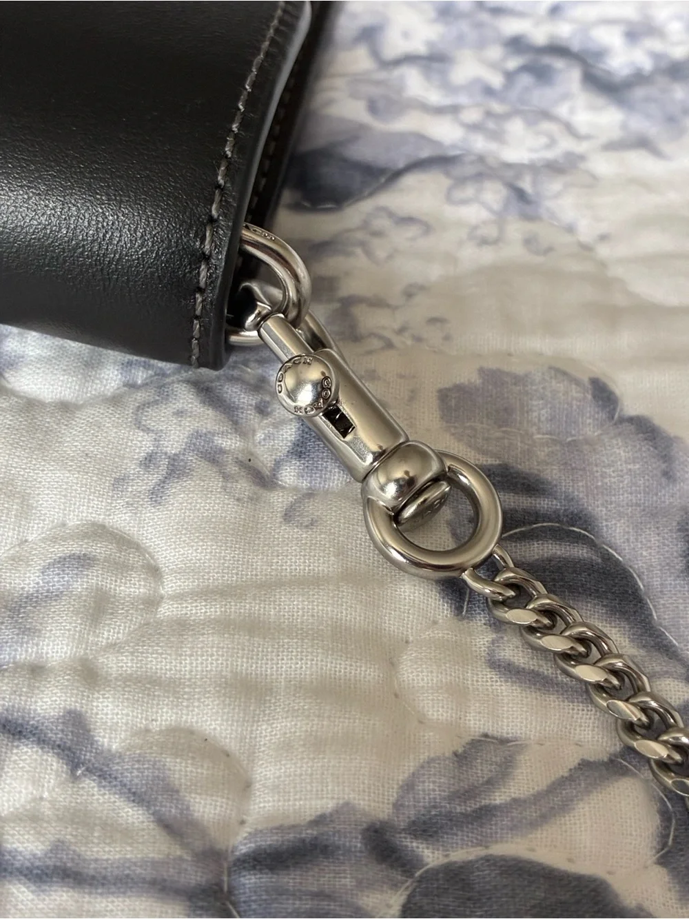 Coach Essential Small Leather Clutch Chain Crossbody Purse